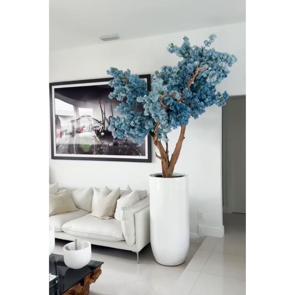 Saint-Tropez mattweiße Vase mit blauen Kirschblüten