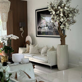 Weiße Magnolie im St. Tropez-Topf, beige glänzend