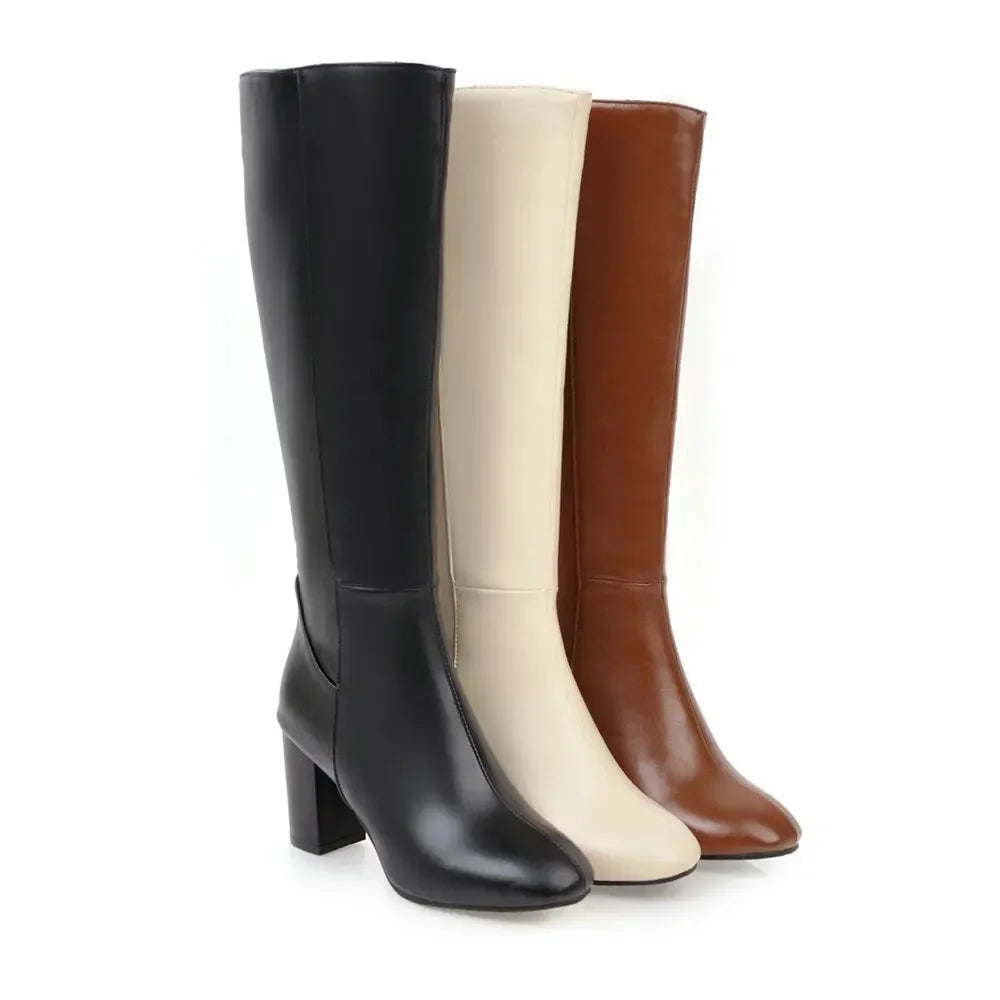 Kniehohe Stiefel mit hohem Absatz für Damen