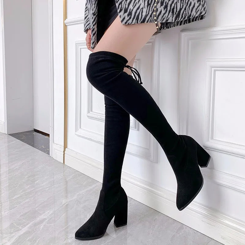Damenstiefel mit Absatz, Overknee