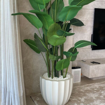 Blumentopf Santa Barbara mattbeige mit Paradiesvogel